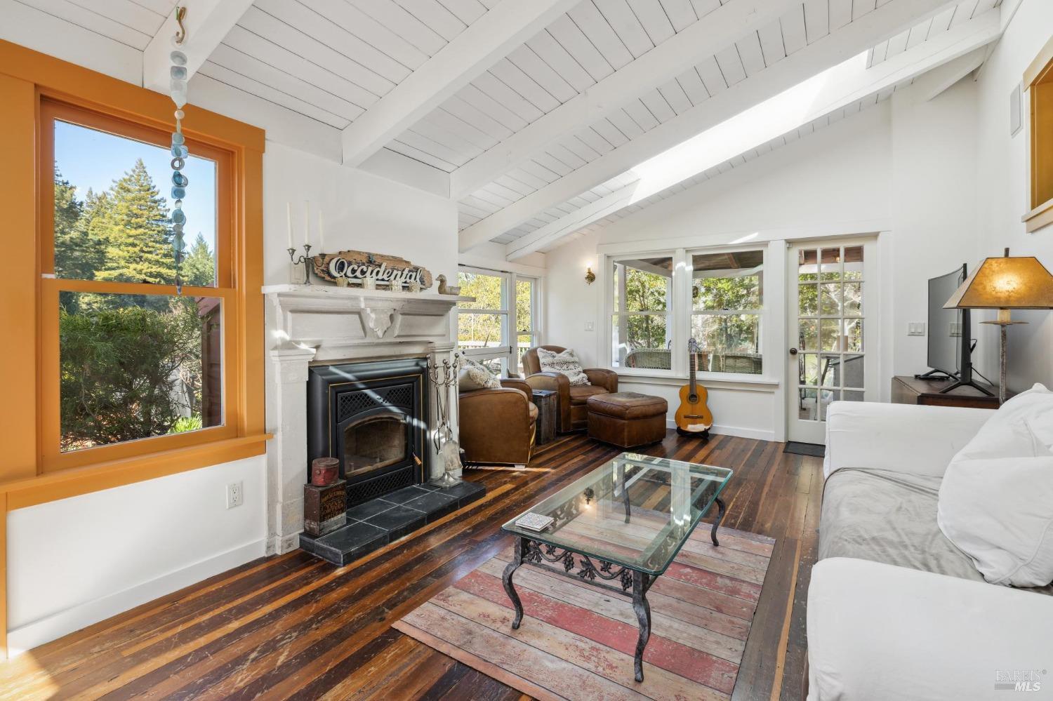Detail Gallery Image 14 of 40 For 16090 Coleman Valley Rd, Occidental,  CA 95465 - 2 Beds | 2 Baths