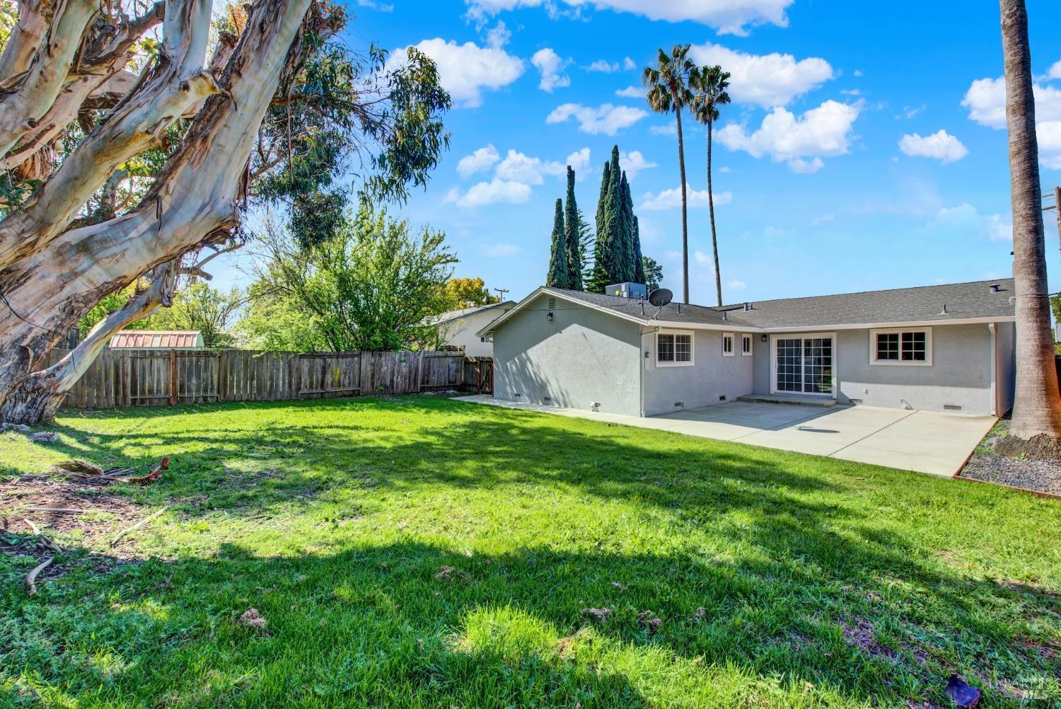 Detail Gallery Image 15 of 18 For 630 Mini Dr, Vallejo,  CA 94589 - 3 Beds | 2 Baths