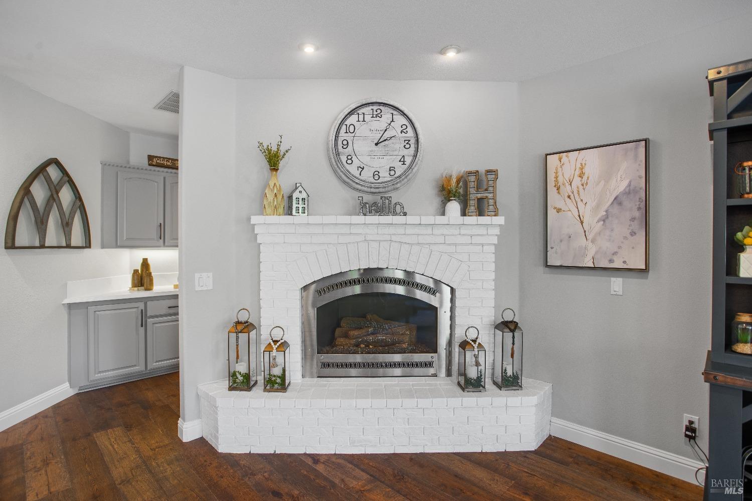 Detail Gallery Image 5 of 95 For 6121 N Vine St, Vacaville,  CA 95688 - 4 Beds | 3 Baths