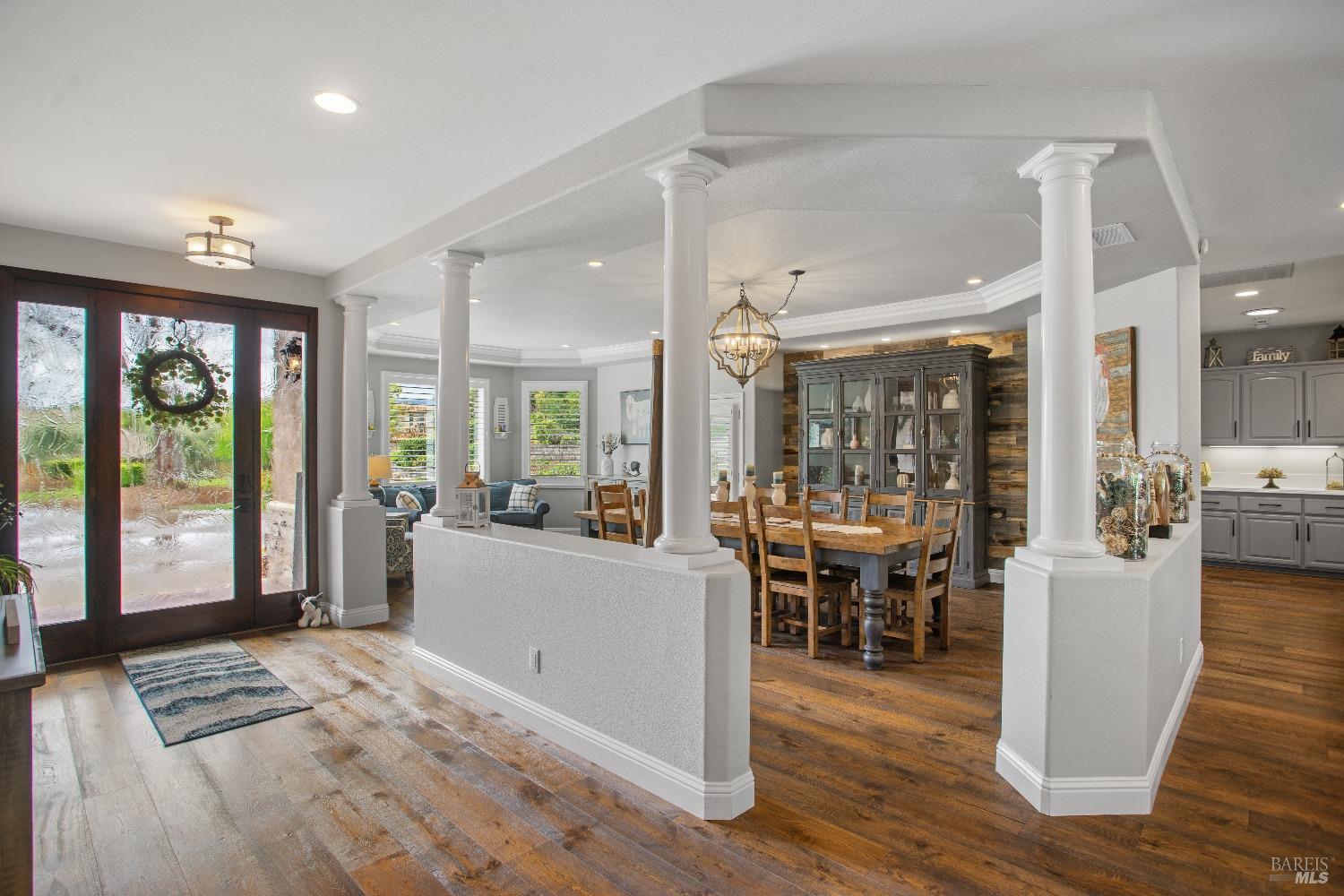 Detail Gallery Image 7 of 95 For 6121 N Vine St, Vacaville,  CA 95688 - 4 Beds | 3 Baths