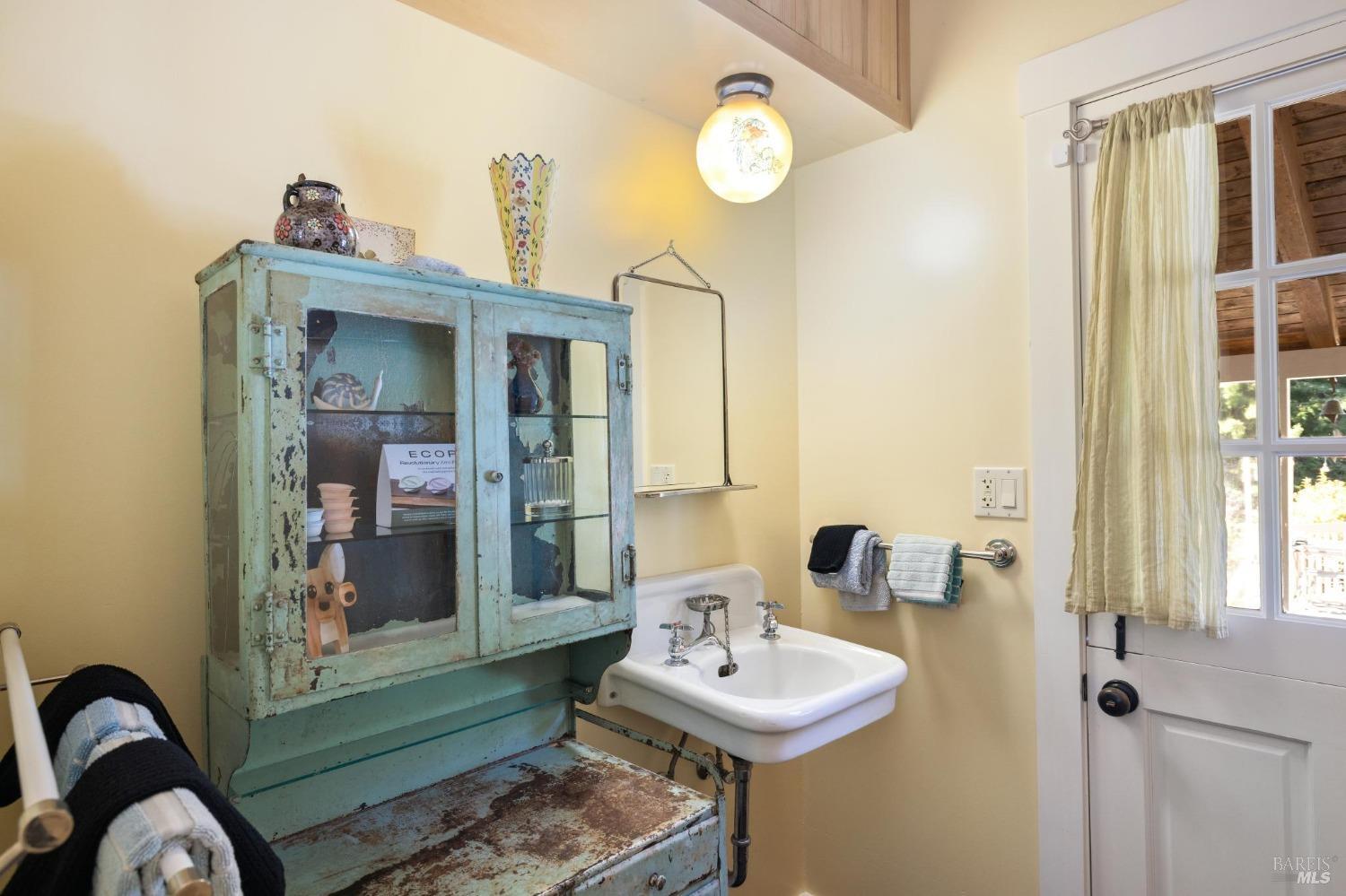 Detail Gallery Image 26 of 40 For 16090 Coleman Valley Rd, Occidental,  CA 95465 - 2 Beds | 2 Baths