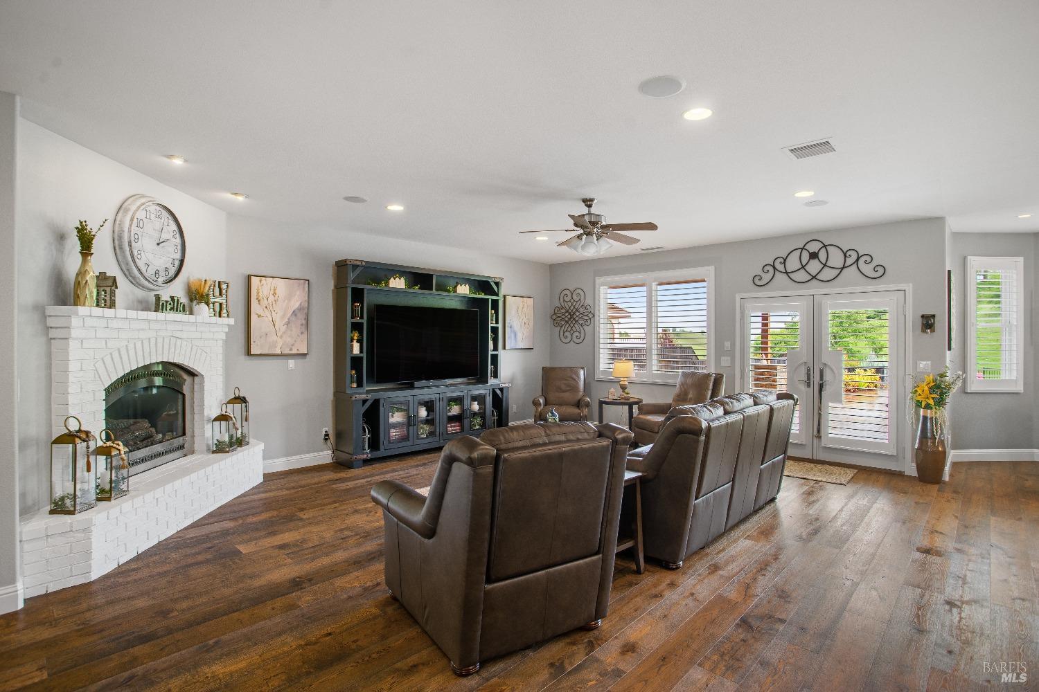 Detail Gallery Image 23 of 95 For 6121 N Vine St, Vacaville,  CA 95688 - 4 Beds | 3 Baths