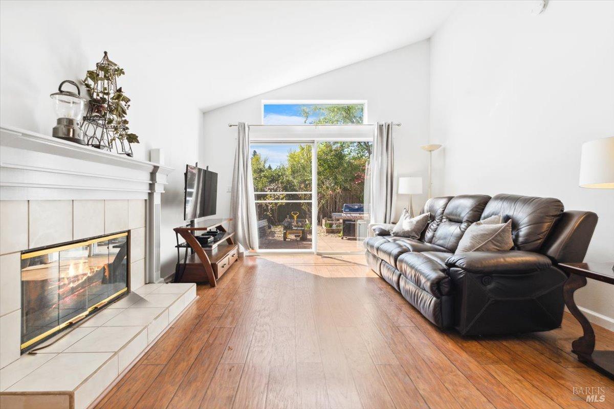 Detail Gallery Image 14 of 39 For 15401 Thomas St, Glen Ellen,  CA 95442 - 3 Beds | 2 Baths