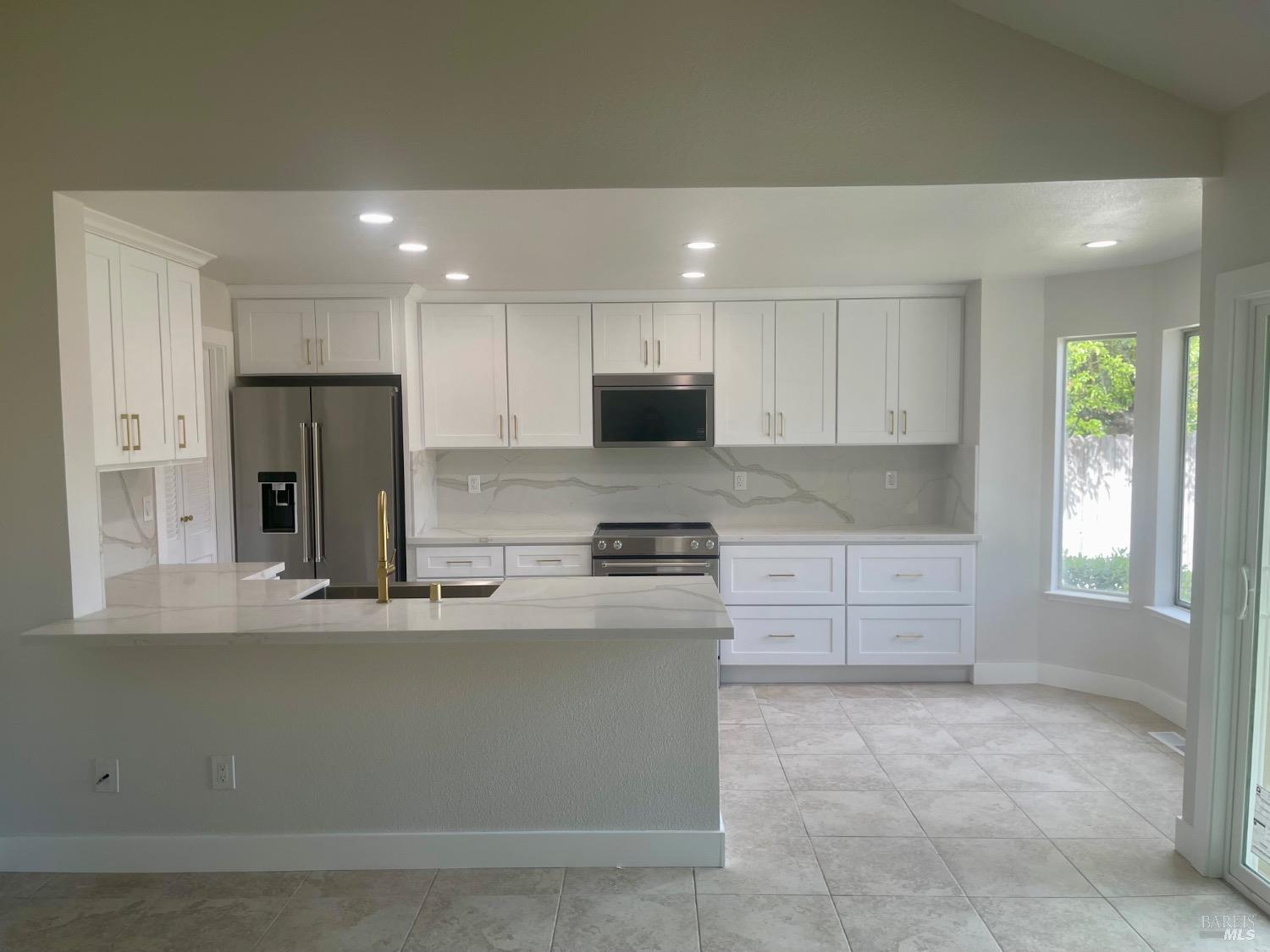 Detail Gallery Image 41 of 52 For 2442 Bay Hill Dr, Fairfield,  CA 94534 - 4 Beds | 2 Baths