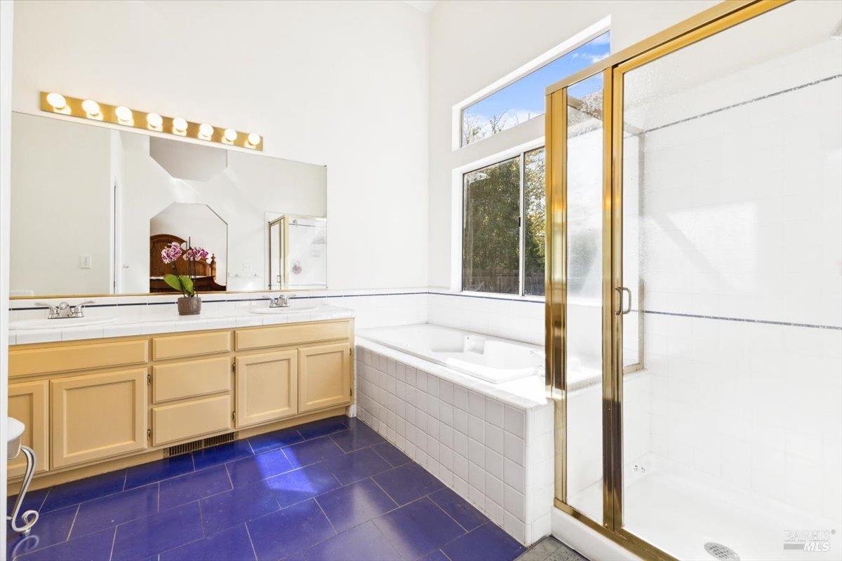 Detail Gallery Image 20 of 39 For 15401 Thomas St, Glen Ellen,  CA 95442 - 3 Beds | 2 Baths