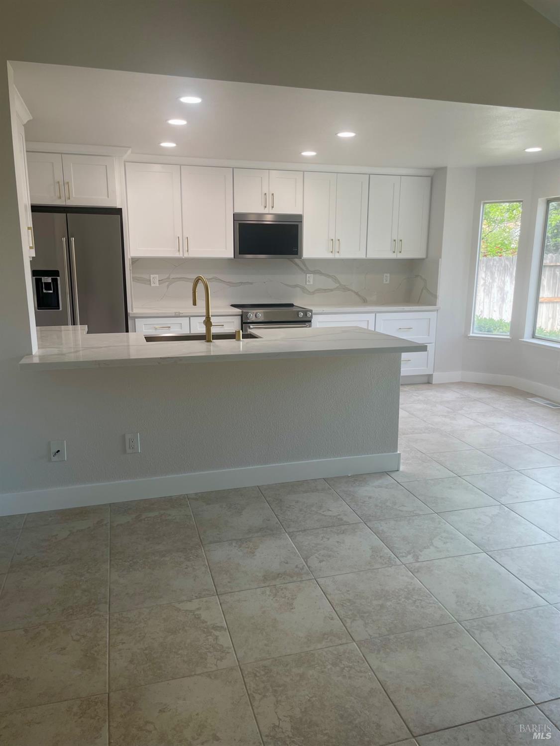 Detail Gallery Image 29 of 52 For 2442 Bay Hill Dr, Fairfield,  CA 94534 - 4 Beds | 2 Baths