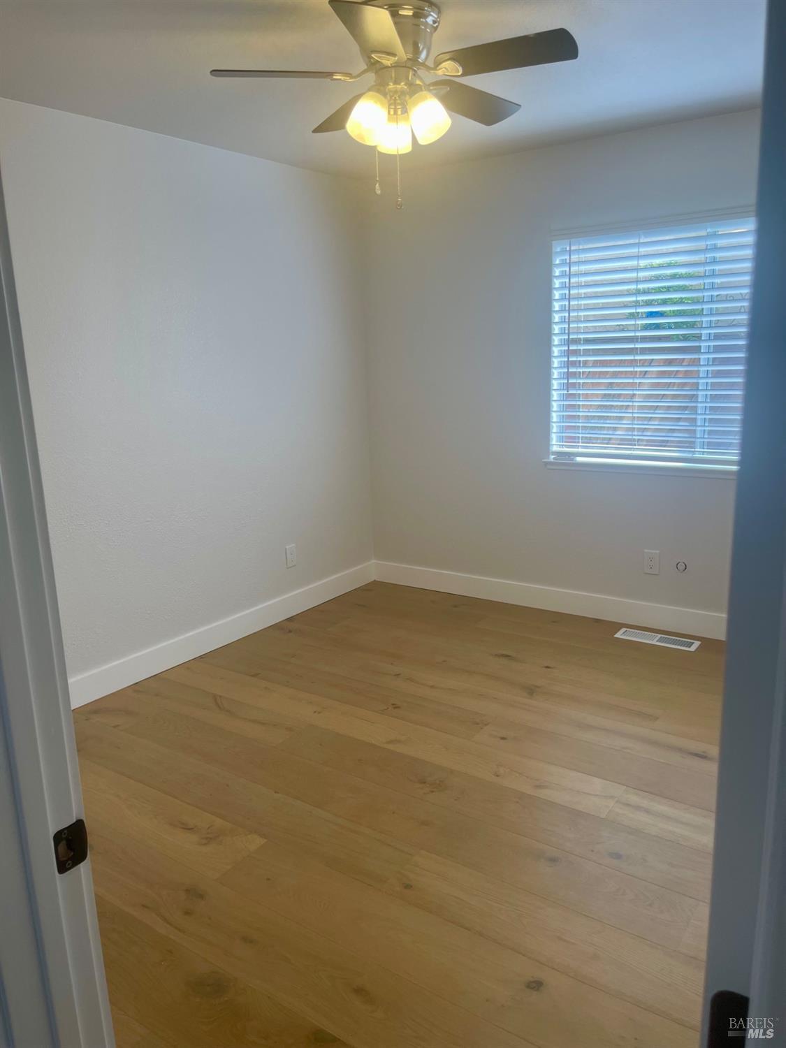 Detail Gallery Image 28 of 52 For 2442 Bay Hill Dr, Fairfield,  CA 94534 - 4 Beds | 2 Baths