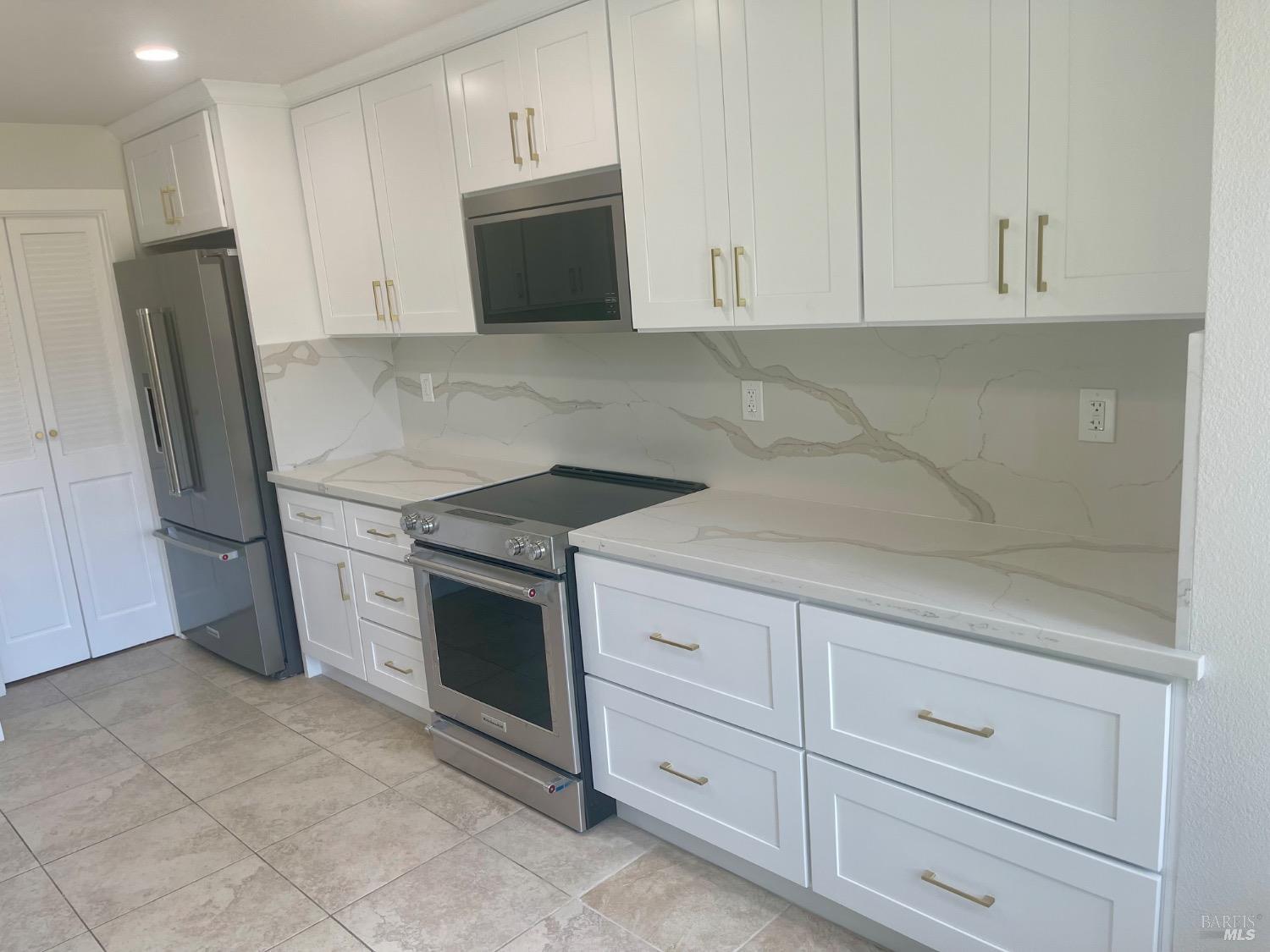 Detail Gallery Image 36 of 52 For 2442 Bay Hill Dr, Fairfield,  CA 94534 - 4 Beds | 2 Baths