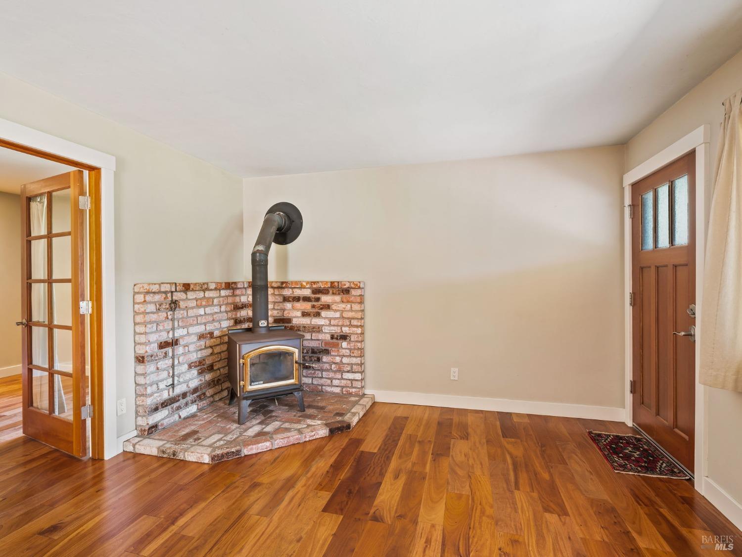 Detail Gallery Image 5 of 41 For 8330 Highway 128 Hwy, Philo,  CA 95466 - 2 Beds | 2 Baths