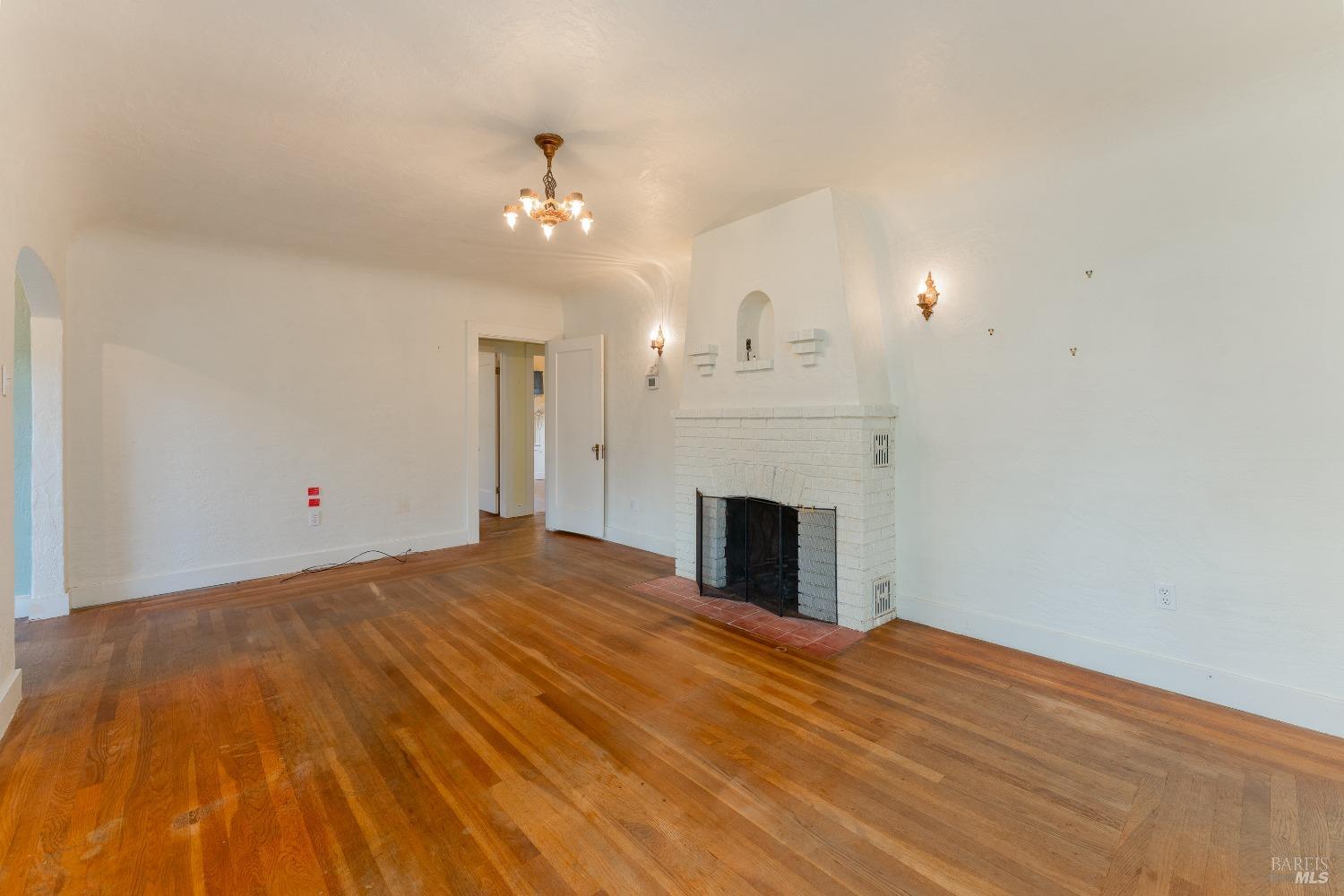 Detail Gallery Image 8 of 20 For 735 Grove Ave, Ukiah,  CA 95482 - 2 Beds | 1 Baths