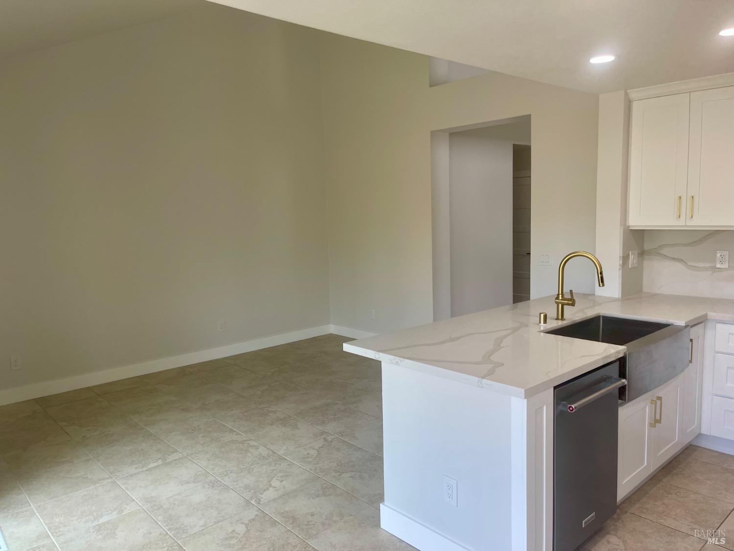 Detail Gallery Image 40 of 52 For 2442 Bay Hill Dr, Fairfield,  CA 94534 - 4 Beds | 2 Baths