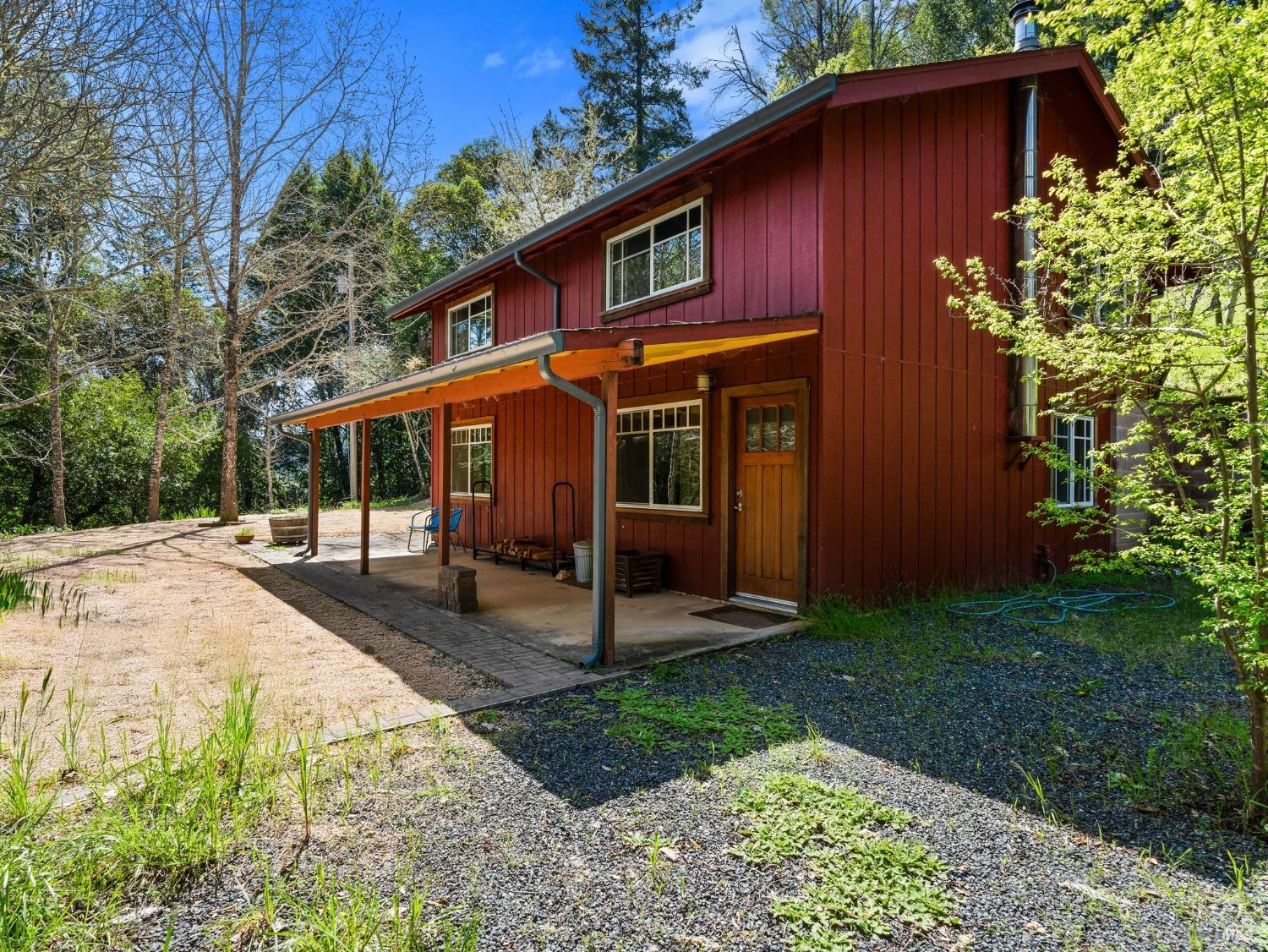 Detail Gallery Image 3 of 41 For 8330 Highway 128 Hwy, Philo,  CA 95466 - 2 Beds | 2 Baths