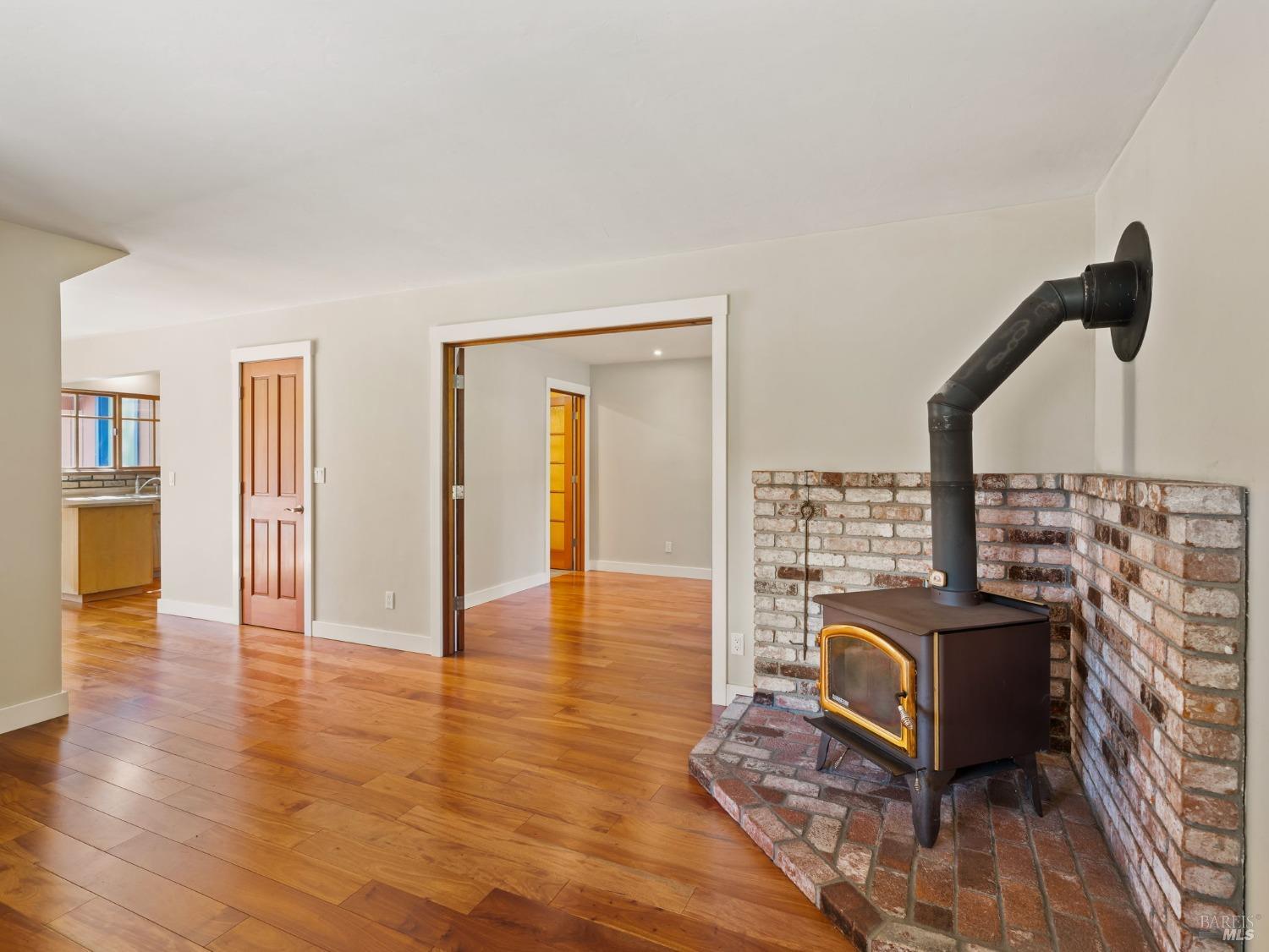 Detail Gallery Image 6 of 41 For 8330 Highway 128 Hwy, Philo,  CA 95466 - 2 Beds | 2 Baths