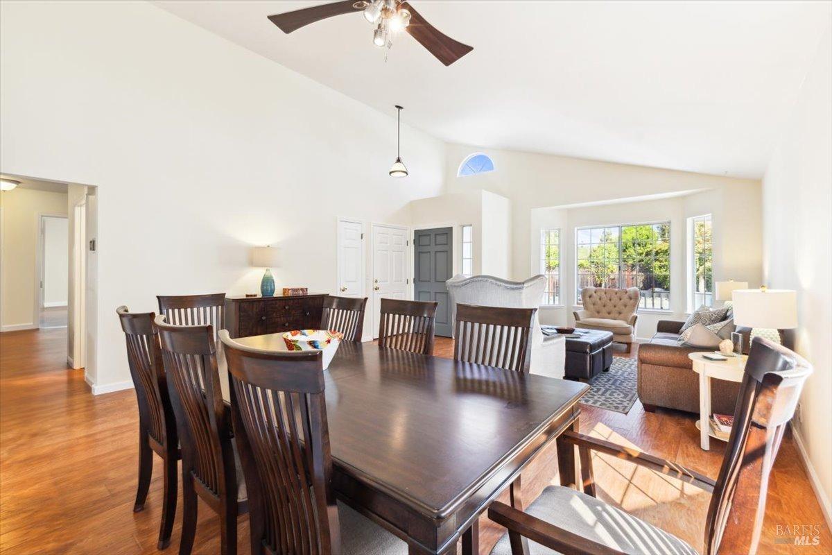Detail Gallery Image 7 of 39 For 15401 Thomas St, Glen Ellen,  CA 95442 - 3 Beds | 2 Baths