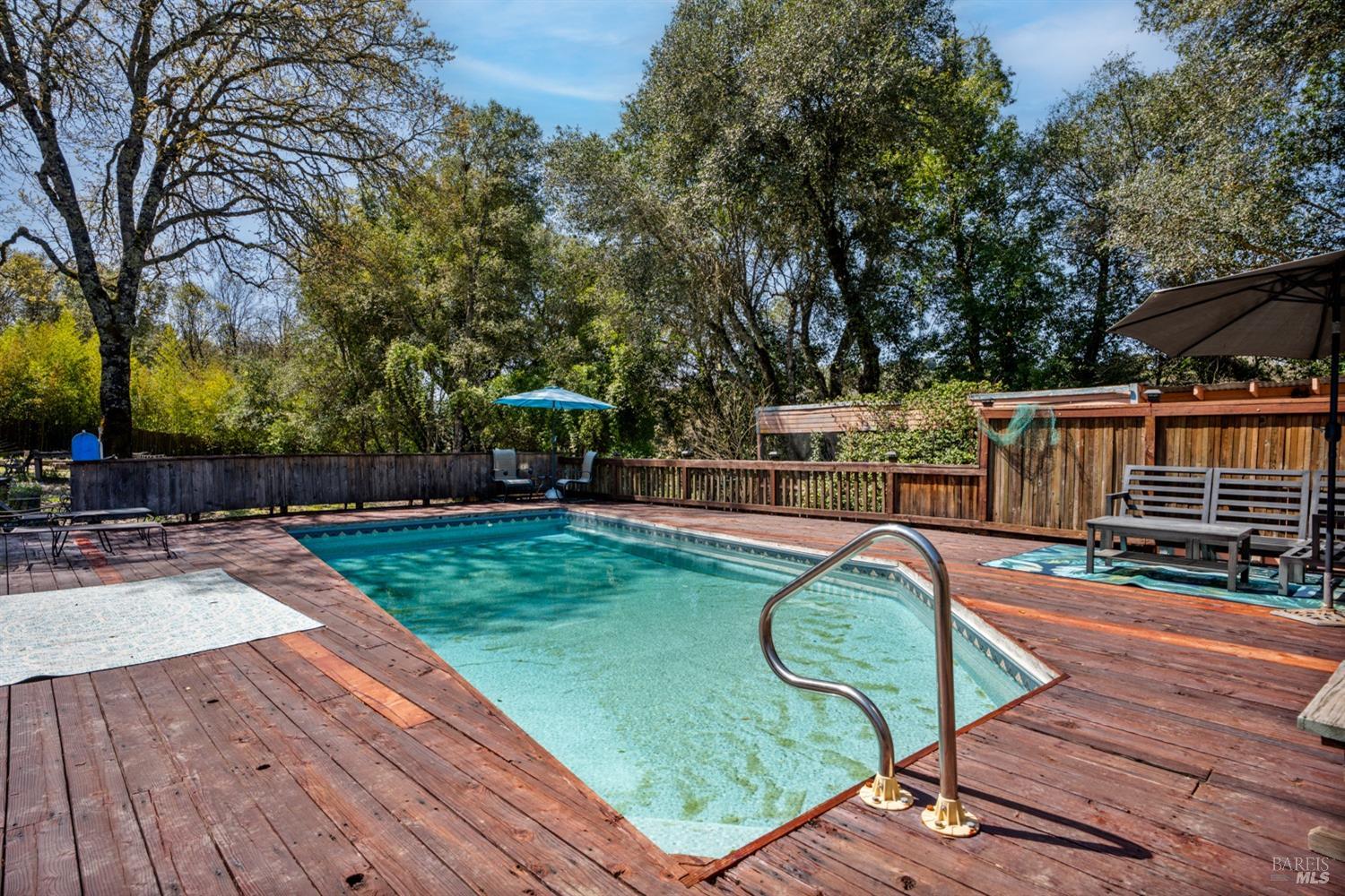 Detail Gallery Image 32 of 39 For 5490 Eastside Calpella Rd, Ukiah,  CA 95482 - 4 Beds | 3 Baths