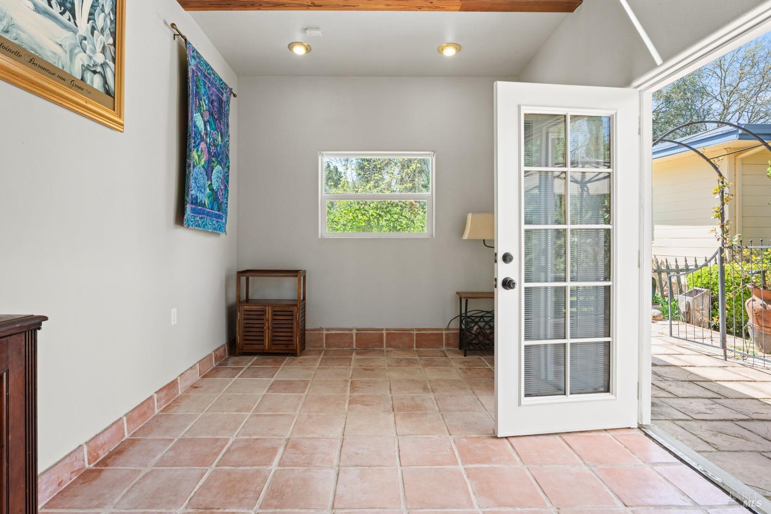 Detail Gallery Image 25 of 39 For 5490 Eastside Calpella Rd, Ukiah,  CA 95482 - 4 Beds | 3 Baths