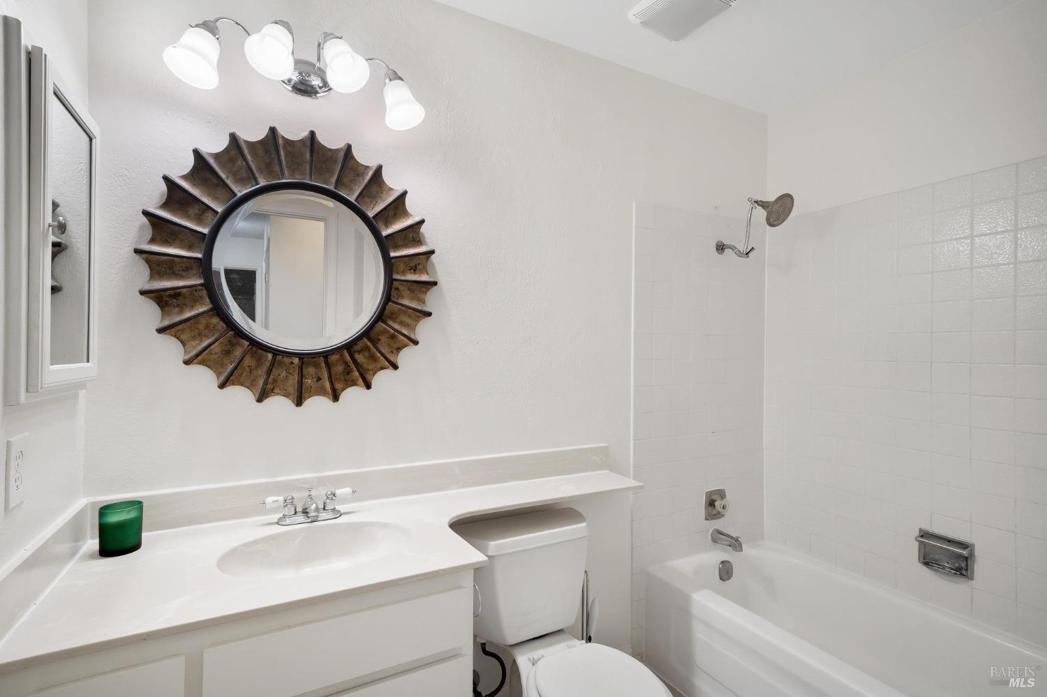 Detail Gallery Image 16 of 31 For 170 Wren Ct, Vallejo,  CA 94591 - 3 Beds | 2 Baths
