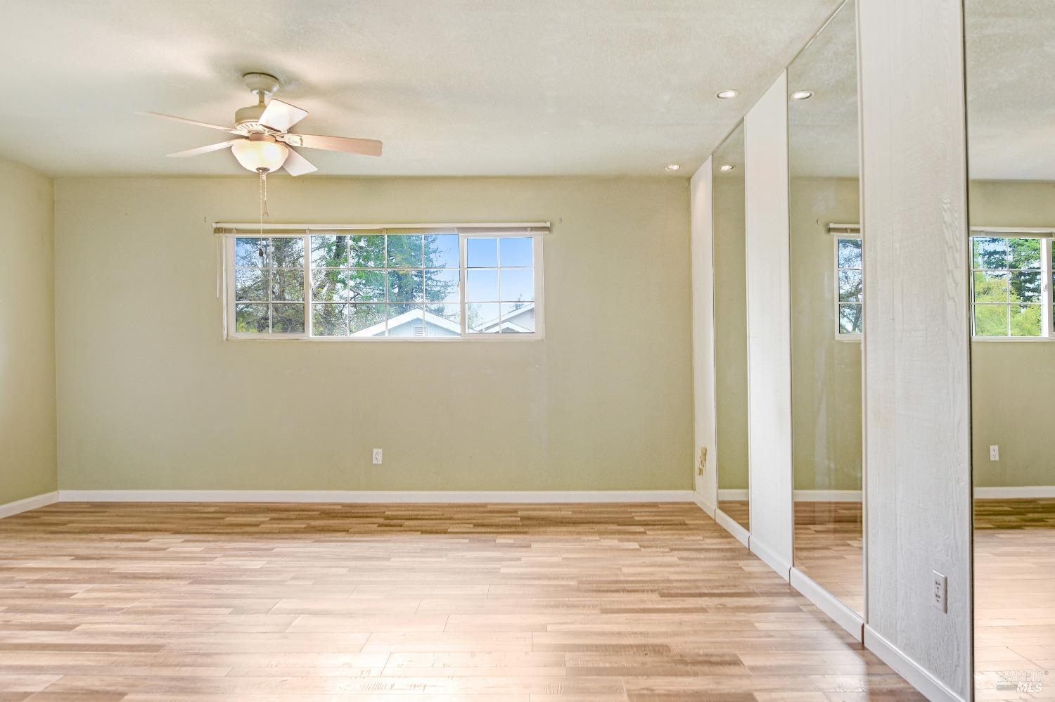 Detail Gallery Image 15 of 29 For 1728 Arroyo Sierra Cir, Santa Rosa,  CA 95405 - 3 Beds | 2/1 Baths
