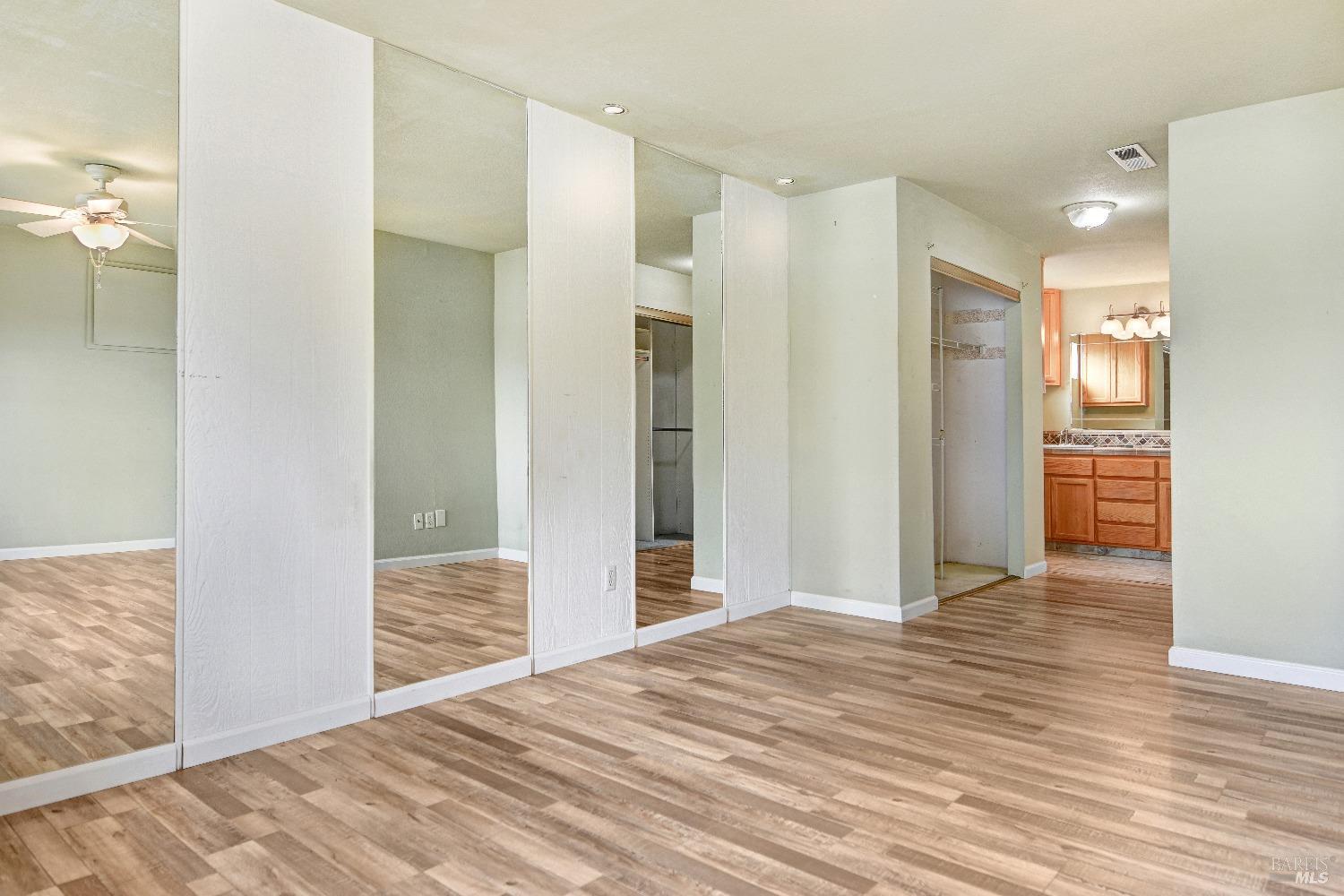 Detail Gallery Image 19 of 29 For 1728 Arroyo Sierra Cir, Santa Rosa,  CA 95405 - 3 Beds | 2/1 Baths