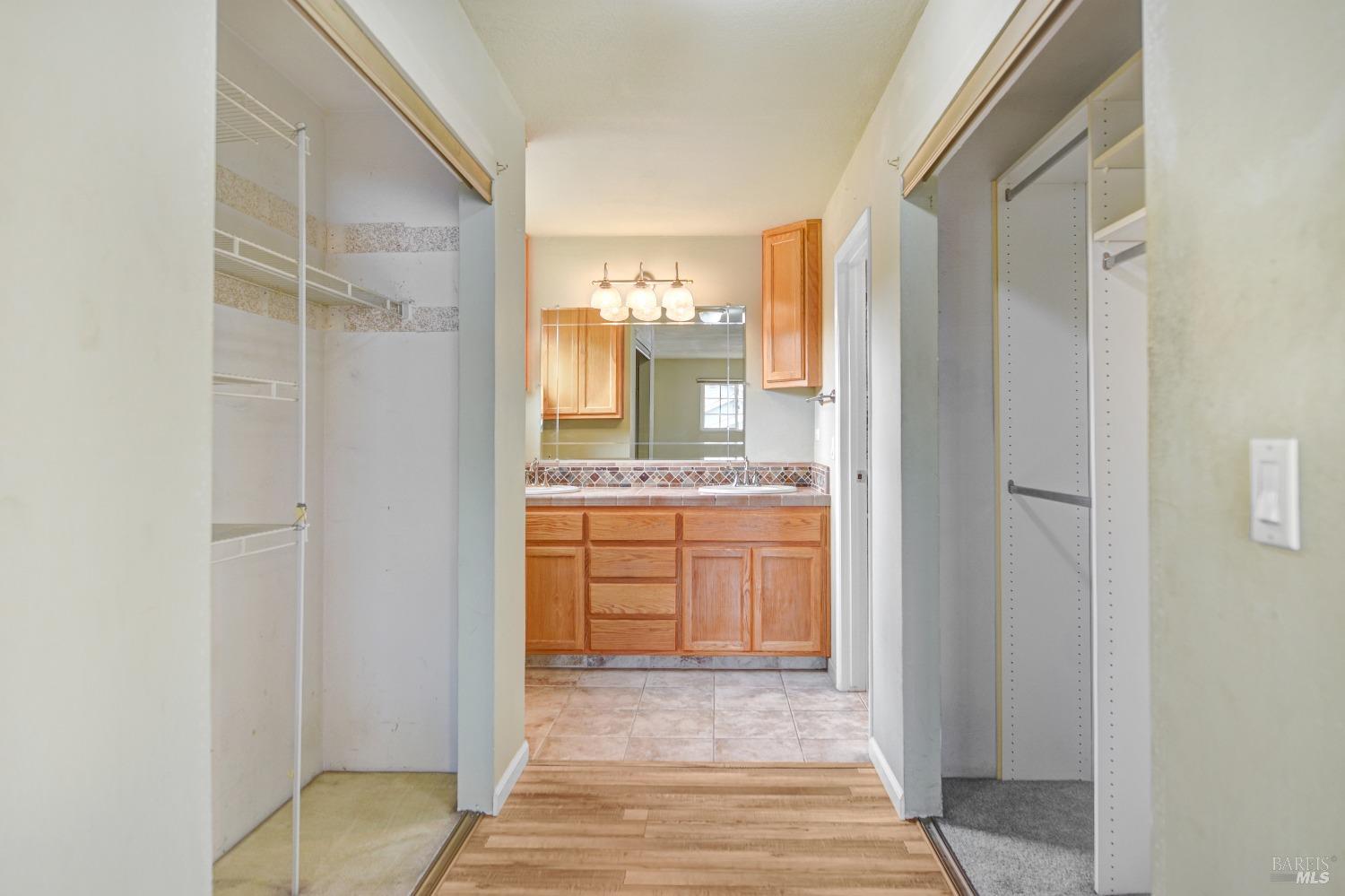 Detail Gallery Image 18 of 29 For 1728 Arroyo Sierra Cir, Santa Rosa,  CA 95405 - 3 Beds | 2/1 Baths