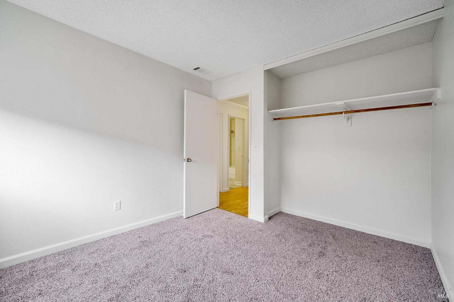 Detail Gallery Image 23 of 31 For 170 Wren Ct, Vallejo,  CA 94591 - 3 Beds | 2 Baths