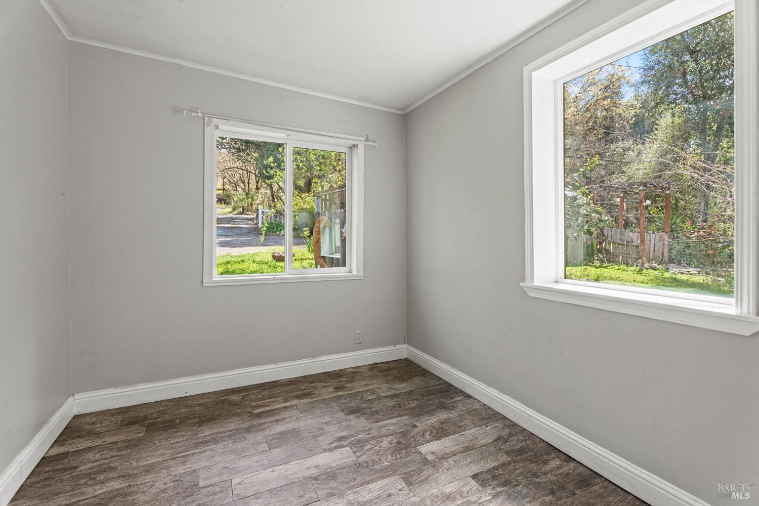 Detail Gallery Image 20 of 39 For 5490 Eastside Calpella Rd, Ukiah,  CA 95482 - 4 Beds | 3 Baths