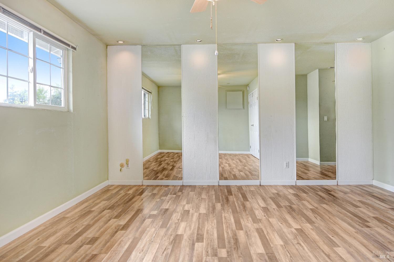 Detail Gallery Image 20 of 29 For 1728 Arroyo Sierra Cir, Santa Rosa,  CA 95405 - 3 Beds | 2/1 Baths
