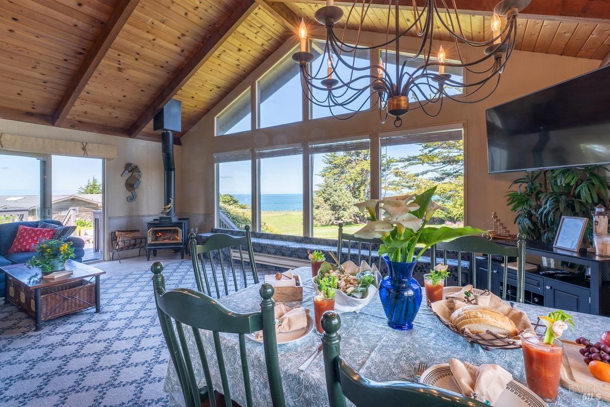 Detail Gallery Image 15 of 36 For 2721 White Gull Ct, Albion,  CA 95410 - 3 Beds | 2 Baths