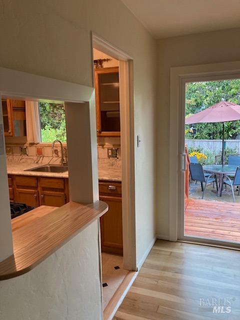Detail Gallery Image 11 of 20 For 40 Valley Cir, Mill Valley,  CA 94941 - 2 Beds | 1 Baths