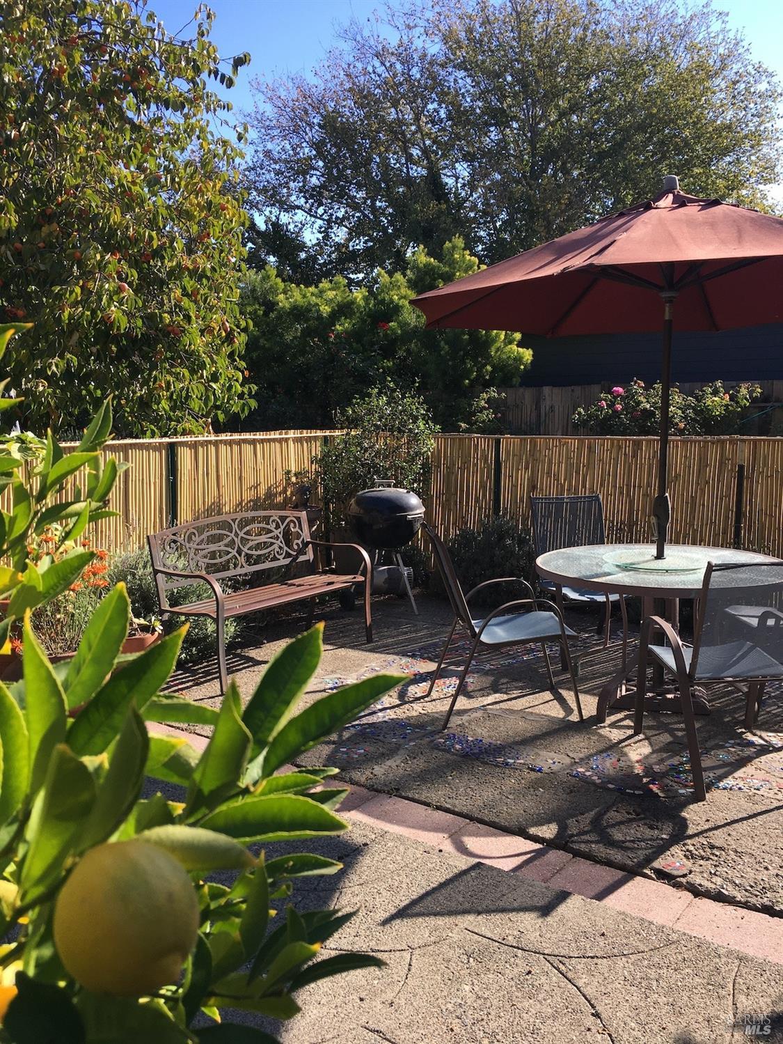 Detail Gallery Image 17 of 20 For 40 Valley Cir, Mill Valley,  CA 94941 - 2 Beds | 1 Baths