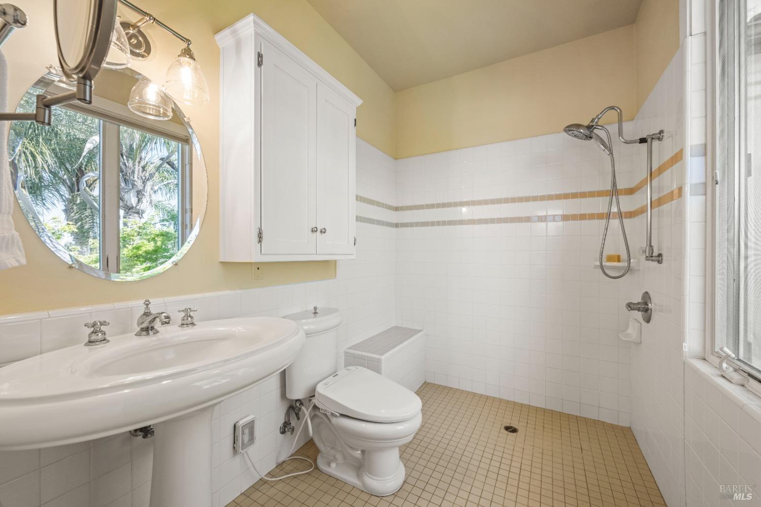 Detail Gallery Image 43 of 88 For 9420 Stevenson Bridge Rd, Winters,  CA 95694 - 8 Beds | 8/1 Baths