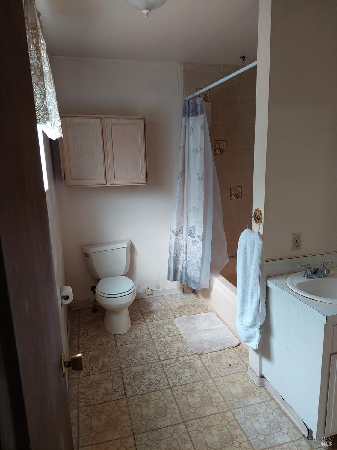 Detail Gallery Image 7 of 16 For 16500 Pine Dr, Fort Bragg,  CA 95437 - 3 Beds | 2 Baths
