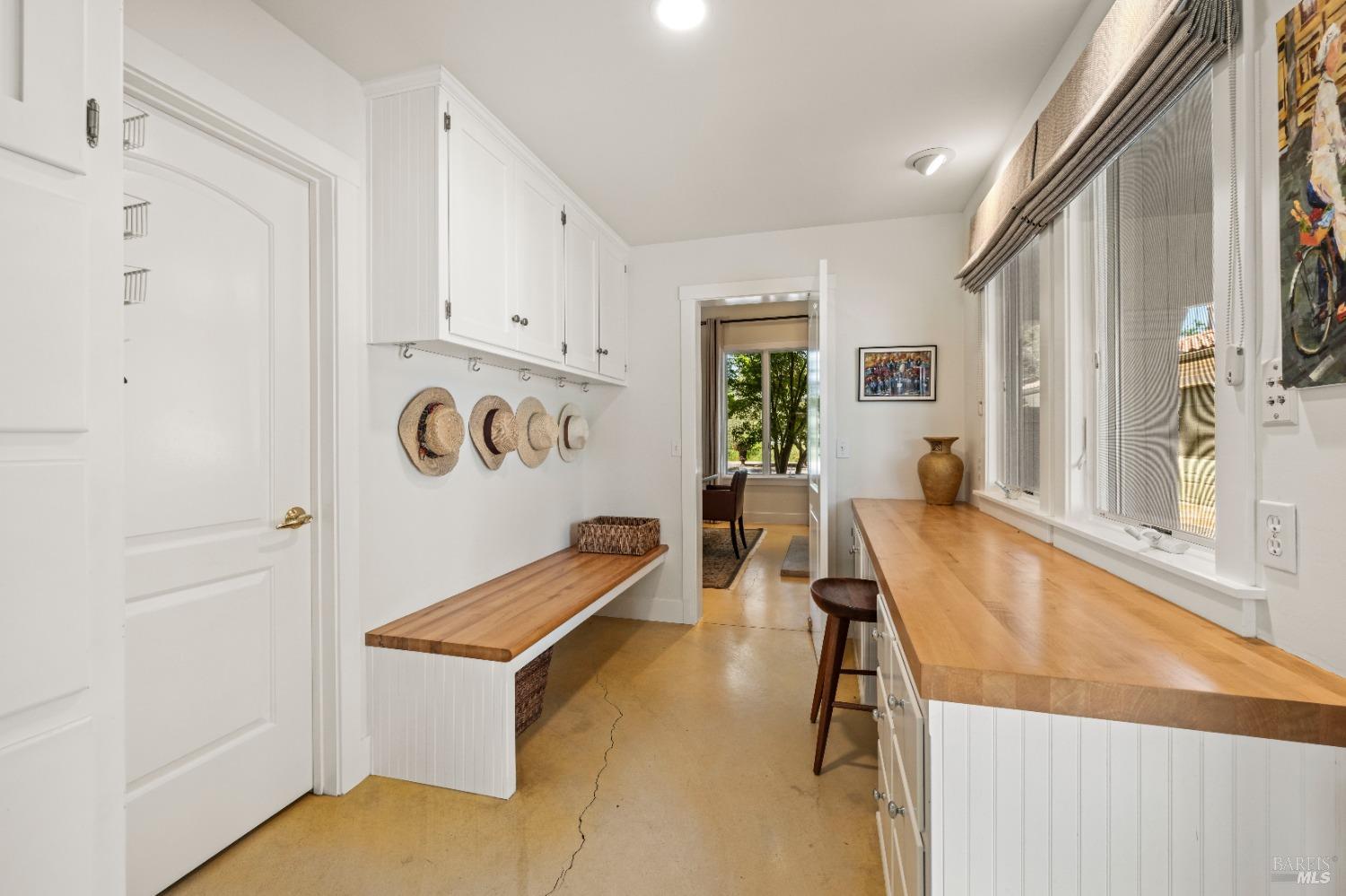 Detail Gallery Image 29 of 88 For 9420 Stevenson Bridge Rd, Winters,  CA 95694 - 8 Beds | 8/1 Baths