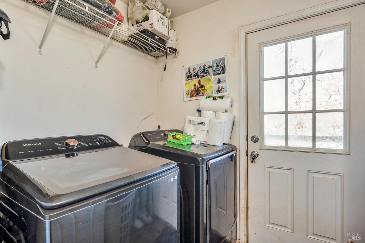 Detail Gallery Image 10 of 22 For 21054 Yankee Valley Rd, Hidden Valley Lake,  CA 95467 - 3 Beds | 2 Baths
