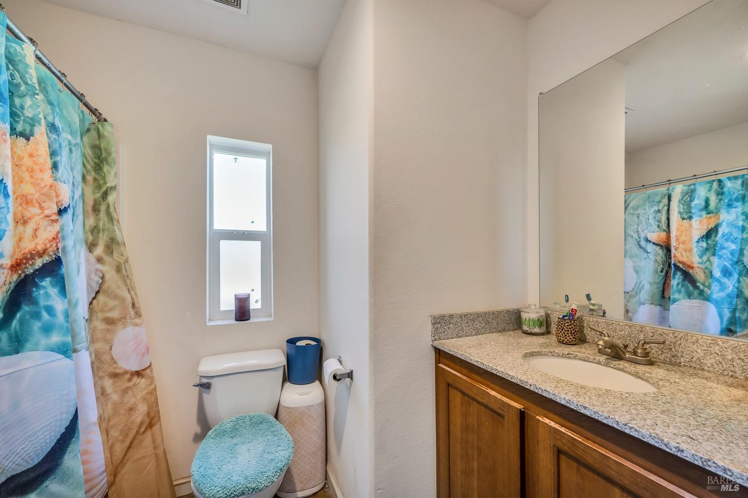 Detail Gallery Image 12 of 22 For 21054 Yankee Valley Rd, Hidden Valley Lake,  CA 95467 - 3 Beds | 2 Baths