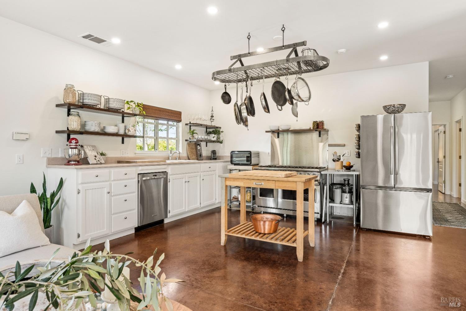 Detail Gallery Image 54 of 88 For 9420 Stevenson Bridge Rd, Winters,  CA 95694 - 8 Beds | 8/1 Baths