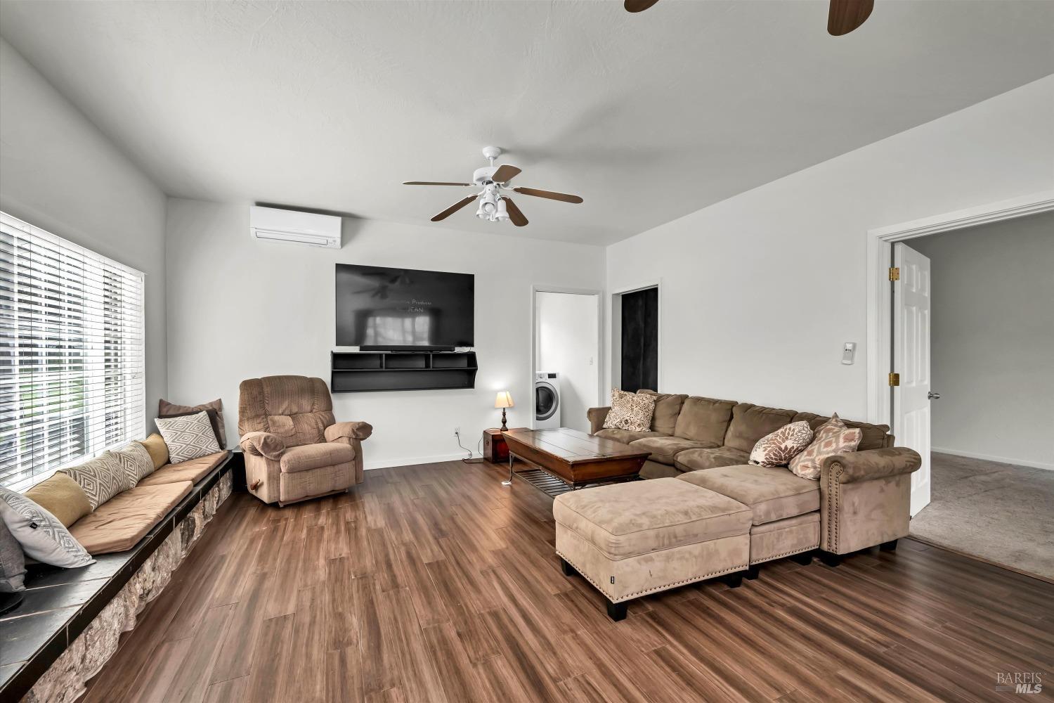 Detail Gallery Image 8 of 31 For 820 Clover Dr, Upper Lake,  CA 95485 - 4 Beds | 2/1 Baths