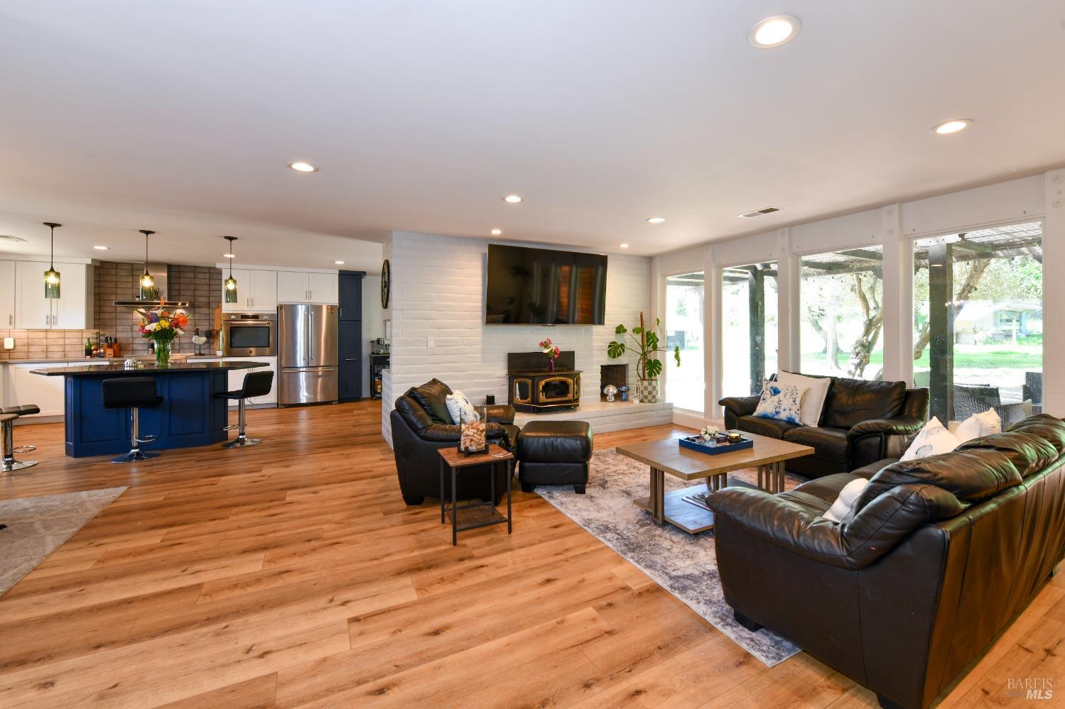 Detail Gallery Image 6 of 54 For 3657 Spurs Trl, American Canyon,  CA 94503 - 3 Beds | 3 Baths