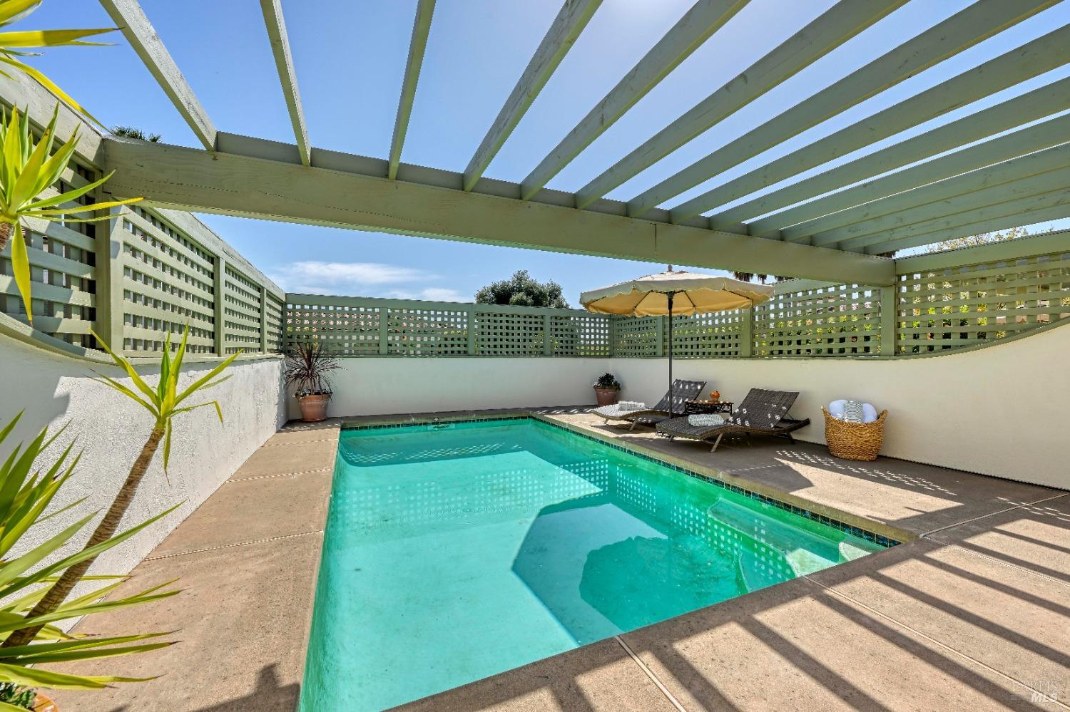 Detail Gallery Image 47 of 88 For 9420 Stevenson Bridge Rd, Winters,  CA 95694 - 8 Beds | 8/1 Baths