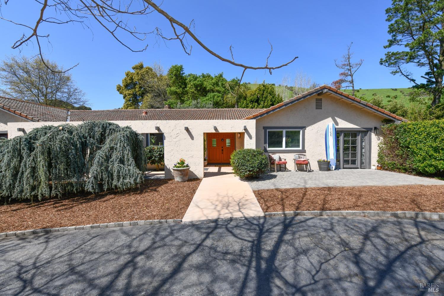 Detail Gallery Image 1 of 54 For 3657 Spurs Trl, American Canyon,  CA 94503 - 3 Beds | 3 Baths