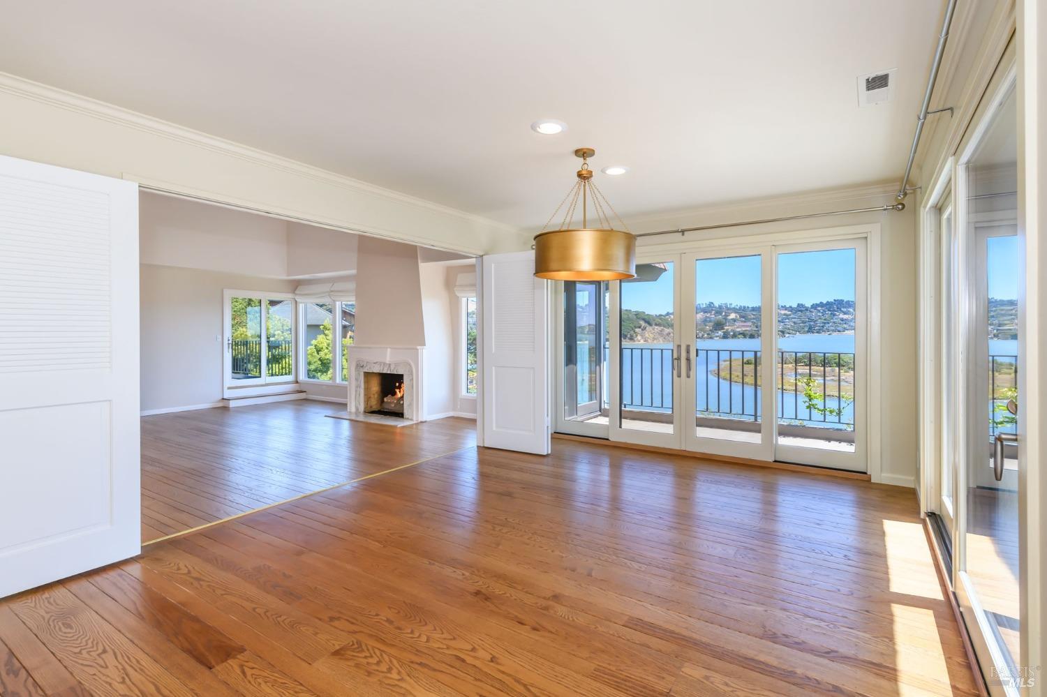 Detail Gallery Image 5 of 30 For Address Is Not Disclosed, Mill Valley,  CA 94941 - 5 Beds | 4/1 Baths