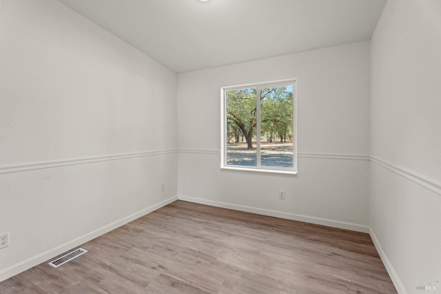 Detail Gallery Image 32 of 37 For 2301 Road H Unkn, Redwood Valley,  CA 95470 - 2 Beds | 1 Baths