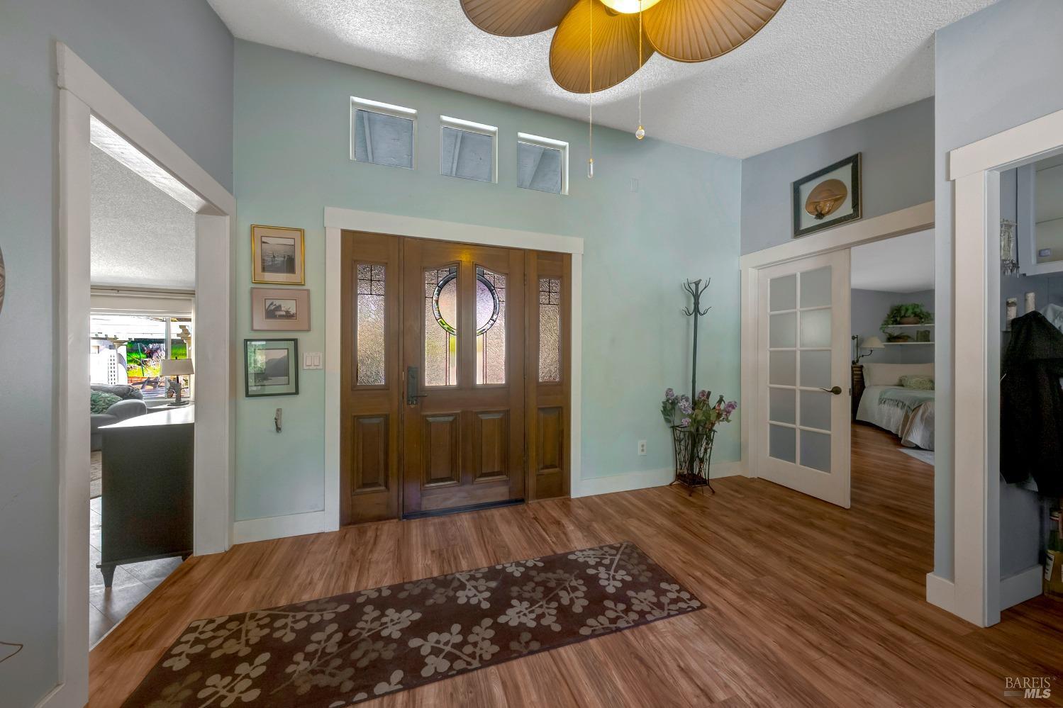 Detail Gallery Image 5 of 61 For 16675 Mountain View Dr, Cobb,  CA 95426 - 4 Beds | 3 Baths