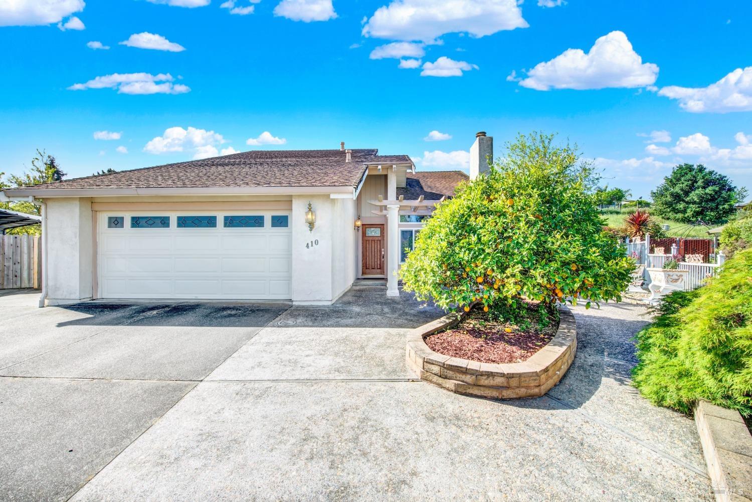 Detail Gallery Image 5 of 80 For 410 Duvall Ct, Benicia,  CA 94510 - 4 Beds | 3 Baths