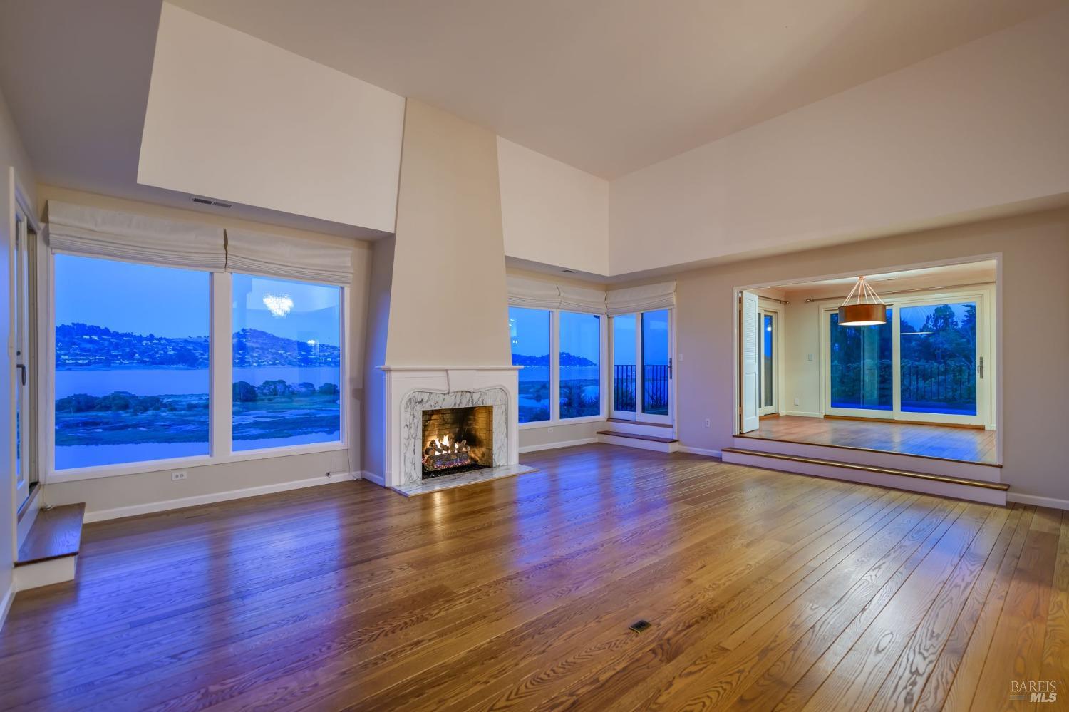 Detail Gallery Image 4 of 30 For Address Is Not Disclosed, Mill Valley,  CA 94941 - 5 Beds | 4/1 Baths