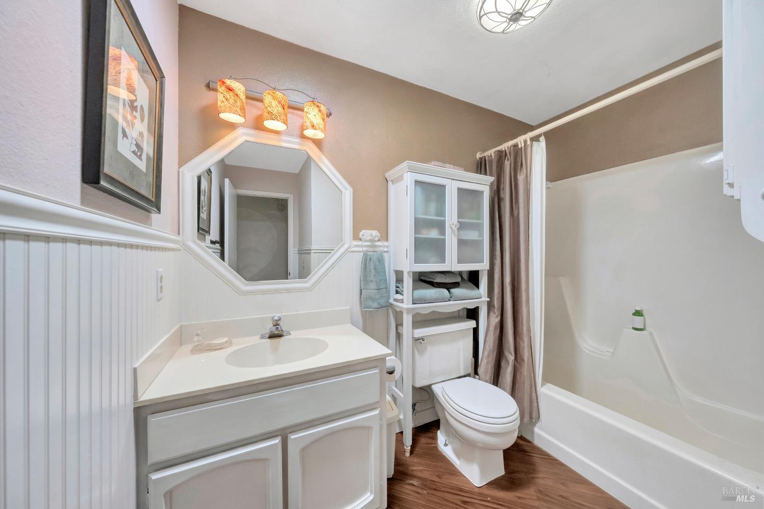 Detail Gallery Image 29 of 61 For 16675 Mountain View Dr, Cobb,  CA 95426 - 4 Beds | 3 Baths
