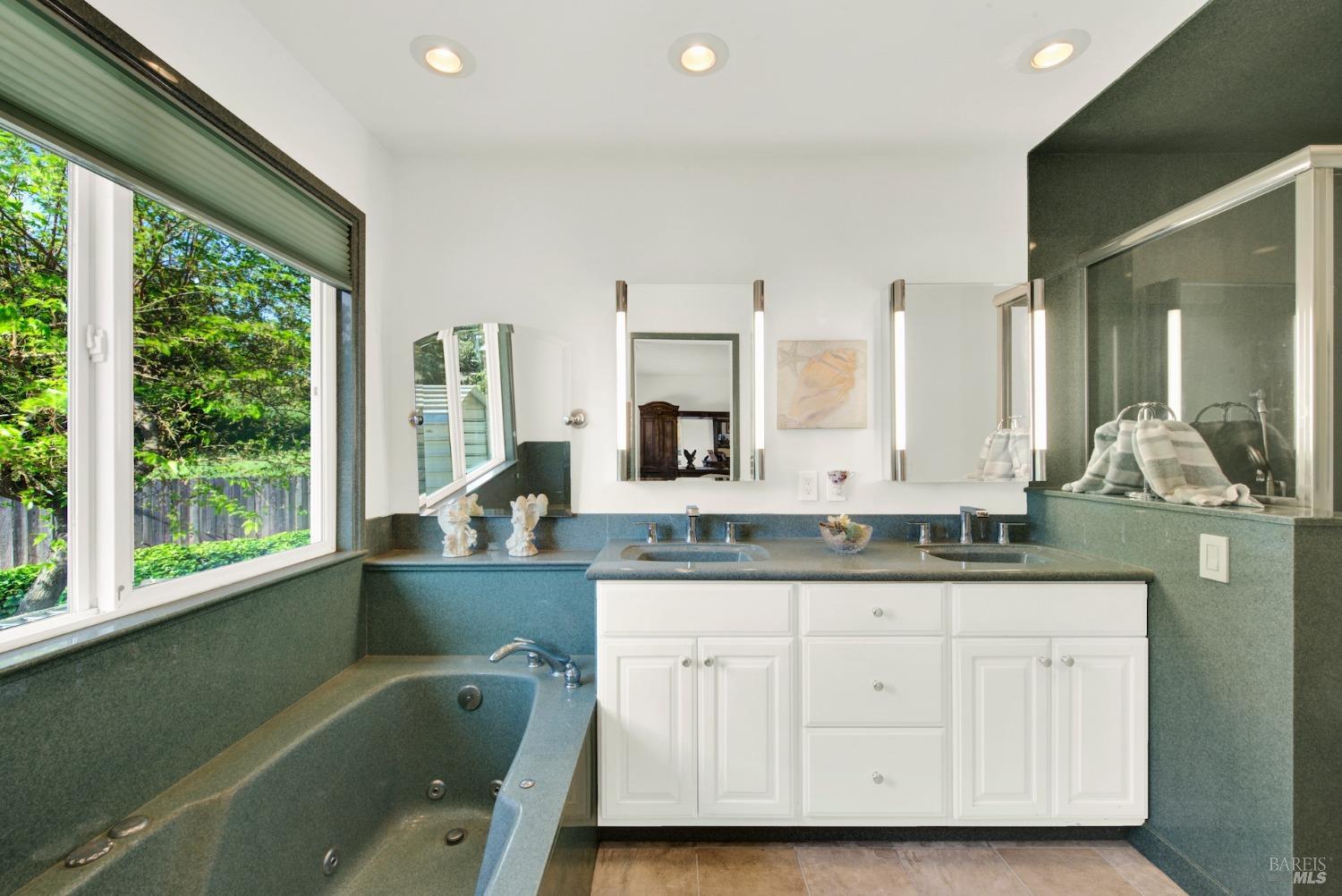 Detail Gallery Image 52 of 80 For 410 Duvall Ct, Benicia,  CA 94510 - 4 Beds | 3 Baths