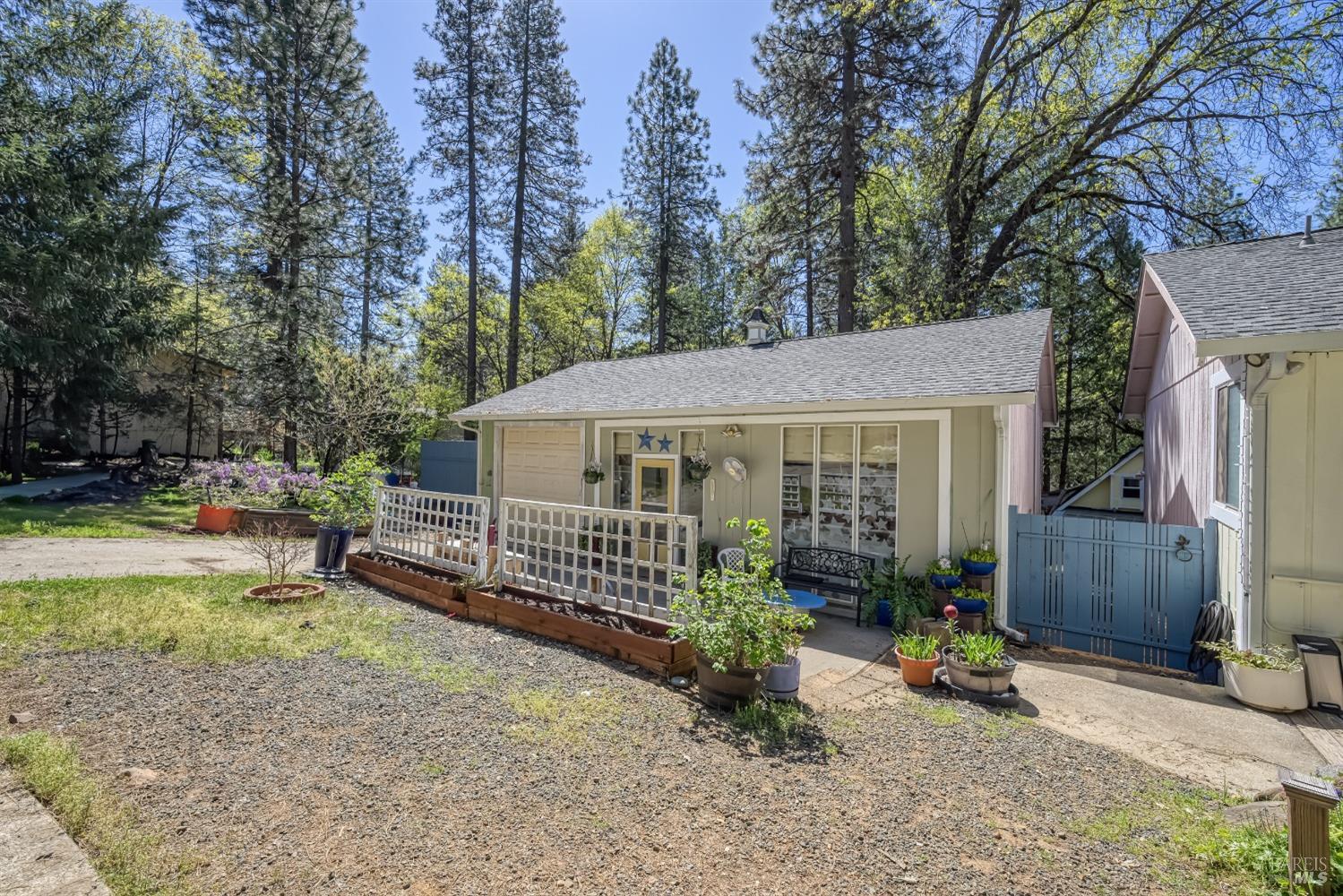 Detail Gallery Image 2 of 61 For 16675 Mountain View Dr, Cobb,  CA 95426 - 4 Beds | 3 Baths