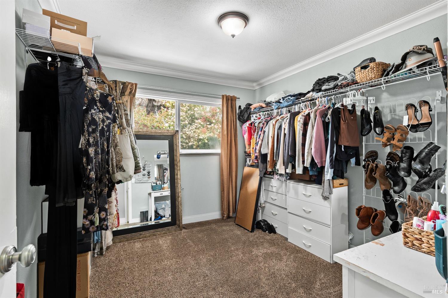 Detail Gallery Image 20 of 34 For 516 Alta Ave, Rohnert Park,  CA 94928 - 5 Beds | 3 Baths