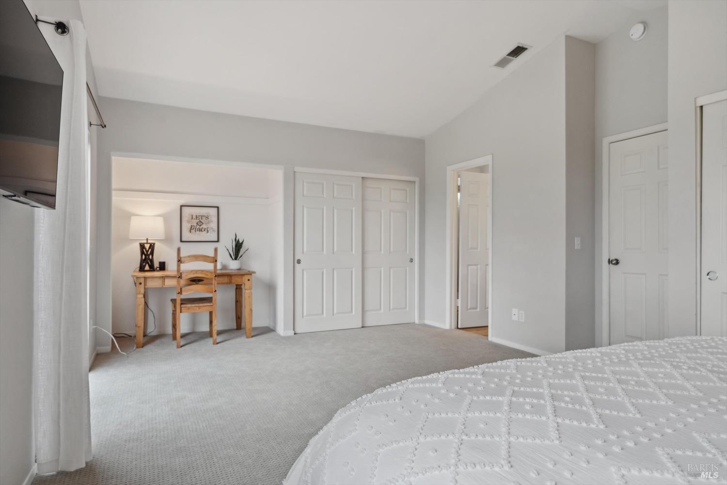 Detail Gallery Image 19 of 29 For 1125 El Macero Way, Windsor,  CA 95492 - 3 Beds | 2/1 Baths